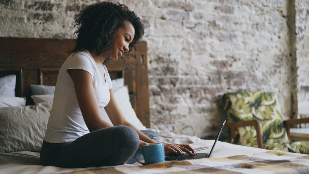 How to start a yoga blog and 7 reasons why you should! 6 AdobeStock 182872268